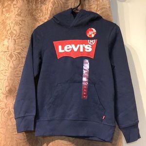Brand New! Levi’s Batwing logo fleece hoodie for kids 7/8!